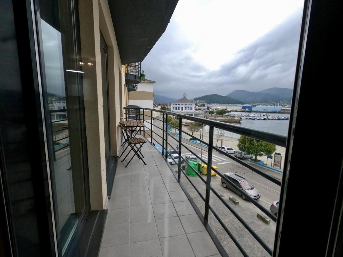Apartamento con balcón y vistas al mar Viveiro Exterior foto