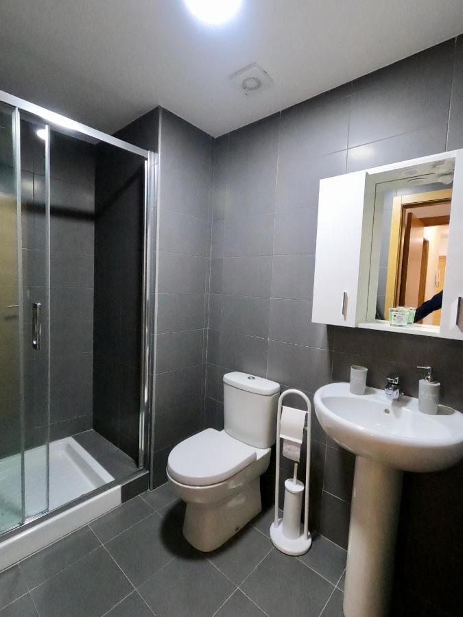 Apartamento con balcón y vistas al mar Viveiro Exterior foto
