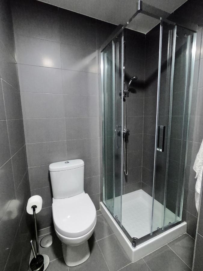 Apartamento con balcón y vistas al mar Viveiro Exterior foto